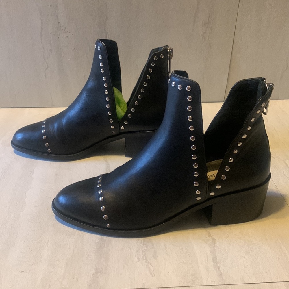 Steve Madden Conspire Women's Black Leather Studded Boots Size 8